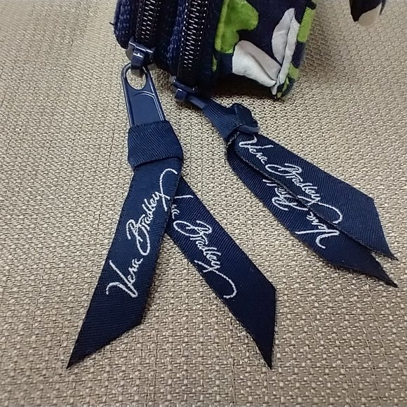 VERA BRADLEY ZIP AROUND BLUE/GREEN/WHITE WALLET - Picture 10 of 10